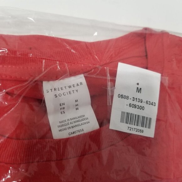 NWT STREETWEAR SOCIETY Roadway Legend Graphic Boyfriend T-Shirt Size M Color Red - Picture 6 of 7